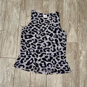 Cabi. Style #5536. Feline Blouse. Size Small. Shades of lilac and deep purple.